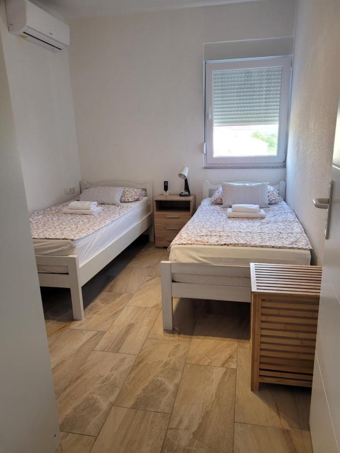 Appartement Baraba Maslenica Luaran gambar